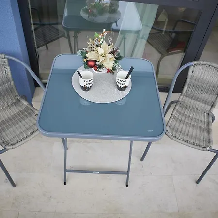 Wings Luxury Suites 2 *
